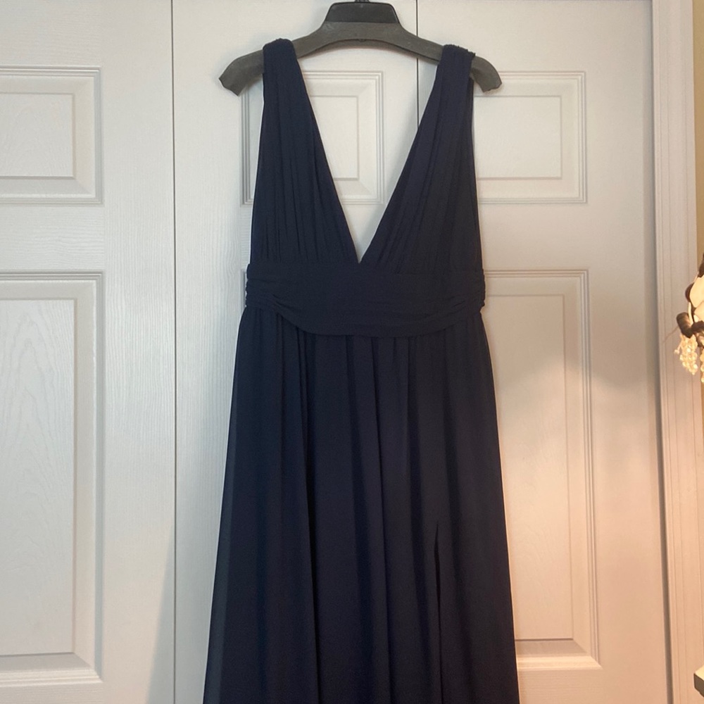 Lulus gown